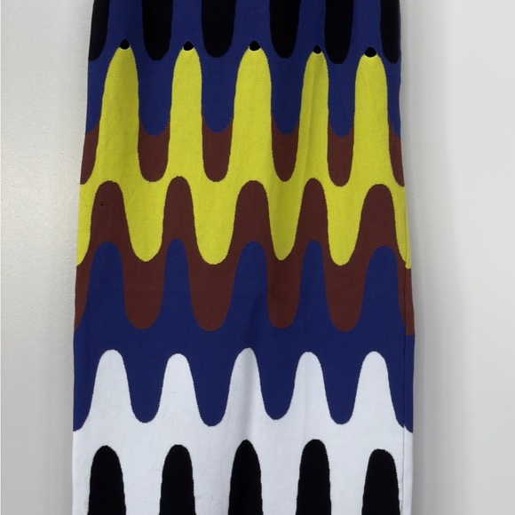 MINT Condition Emilio Pucci Retro Sleeveless Sweater Dress (Size S) Retail: $800 - Picture 2 of 8